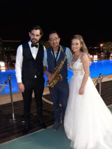 Σαξοφωνίστας-Sax wedding-Χρήστος Μπούσδρος- Γάμου-Βάπτισης-Επίσημων Γεύμάτων-Εγκαινίων Καταστημάτων.